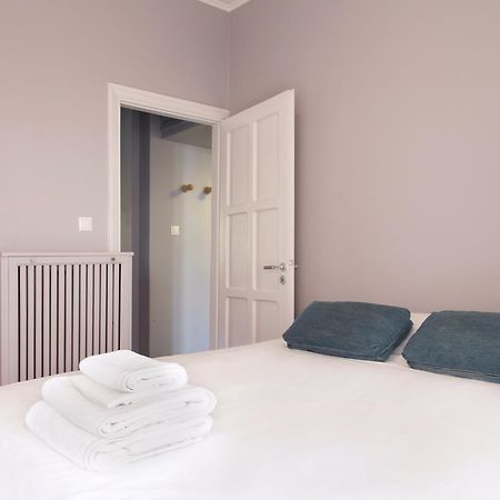 Beautiful Penthouse In Athens With Outside Jacuzzi Apartment Bagian luar foto