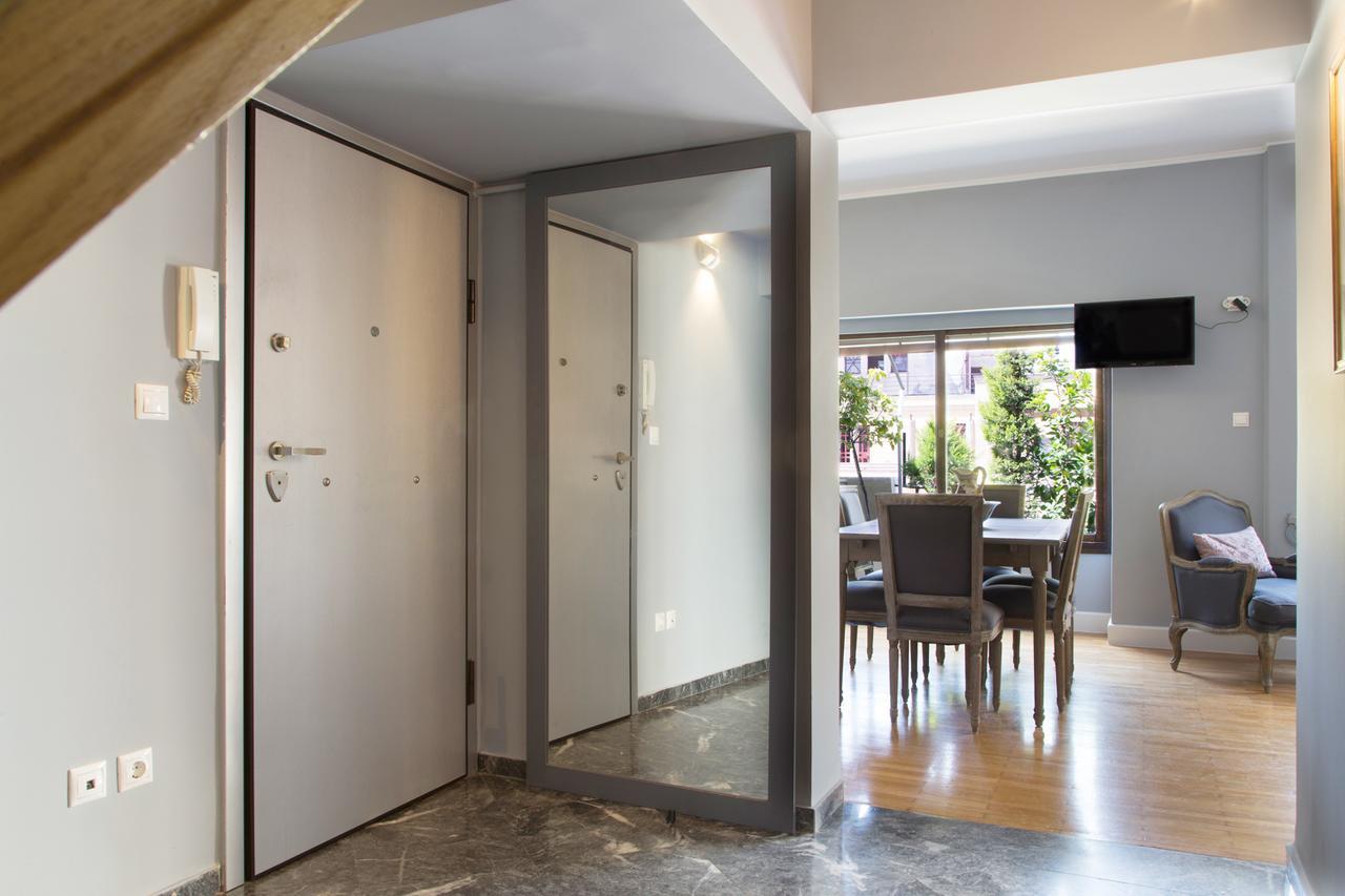 Beautiful Penthouse In Athens With Outside Jacuzzi Apartment Bagian luar foto